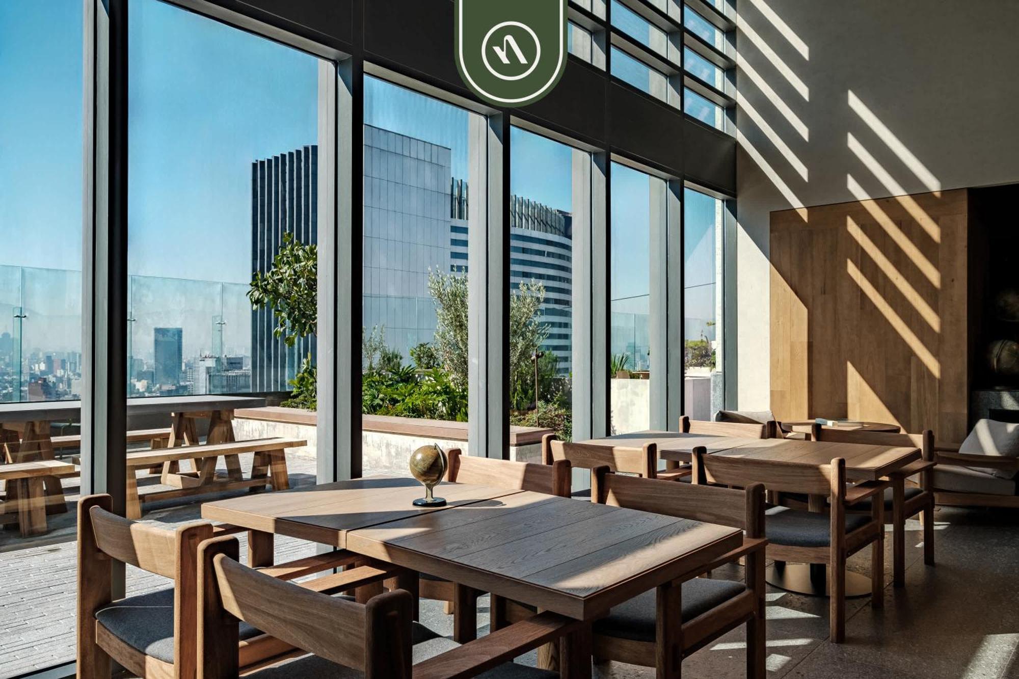 Luxury - Pool - Revolution Monument View Apartment *