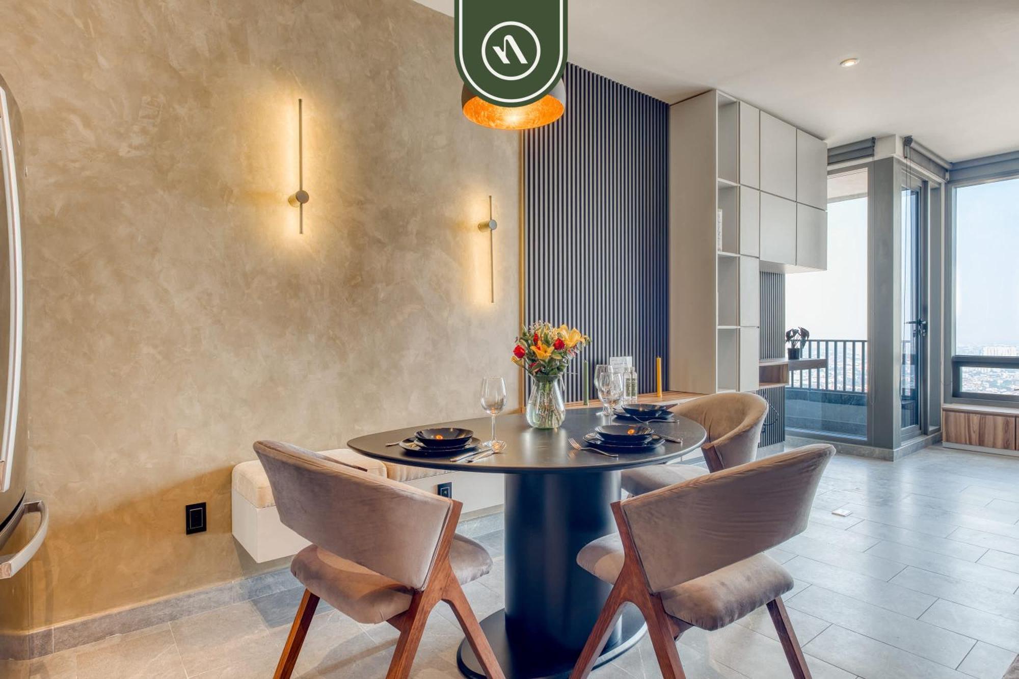 Luxury - Pool - Revolution Monument View Apartment *